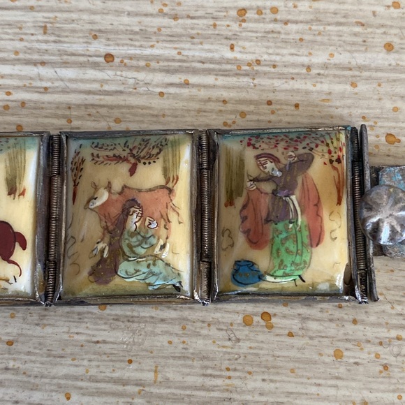 ✨Rare✨Vintage Hand Painted Persian Storyteller Bracelet - Picture 6 of 10